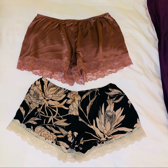 intimissimi Other - Bundle of 2 like new Silk Intimissimi sleep shorts
